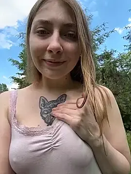 Stripchat Live Sex Cam of Sunny___Bunny