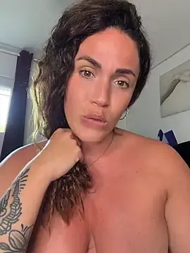 Stripchat Live Sex of Clarasense__