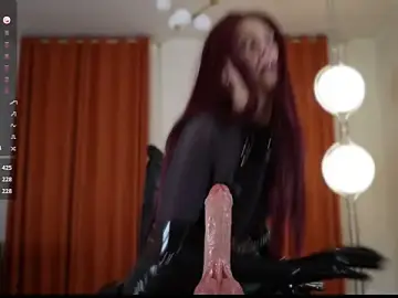 Stripchat Free Porn Cam of LAUREL_HAZEL