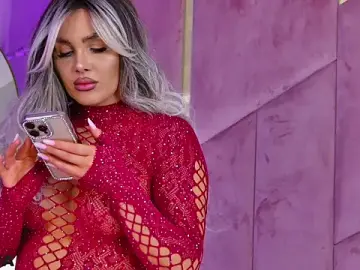 Stripchat Free Live Porn of MashaReed_