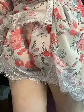Stripchat Adult Webcam of Sweet-blonde