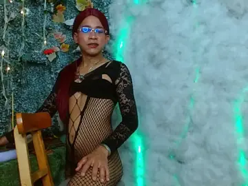 Stripchat Live Sex Cam of Valensmile