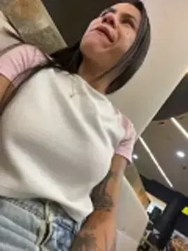 Stripchat Live Sex Cam of ReggieG