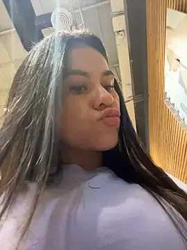 Stripchat Live Sex Cam of ReggieG