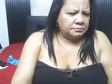 Stripchat Watch Live Sex Cams of Shanttal0272