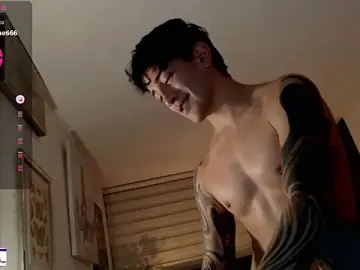 Stripchat Live Porn of ivaaaan_