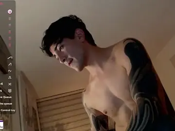Stripchat Live Sex of ivaaaan_