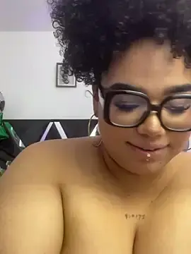 Stripchat Watch Live Sex Cams of SunniieeFrequency