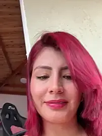 Stripchat Live Sex Cam of LINDA_PATTY94