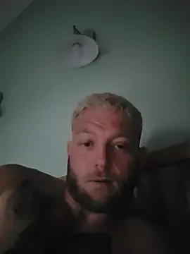 Stripchat Live Sex Cam of 10AlphaPapa01