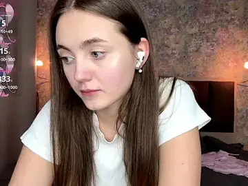 Stripchat Free Porn Cam of LoraDavi