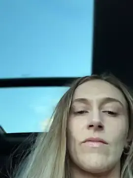Stripchat Free Live Porn of lunagirl13