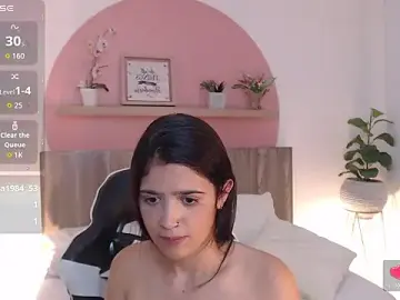 Stripchat Free Live Porn of lucia_henao_