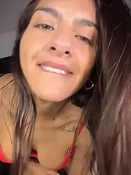Stripchat Free Live Porn of chicachocolate01