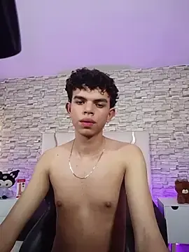 Stripchat Best live sex cam show of keahi_tay