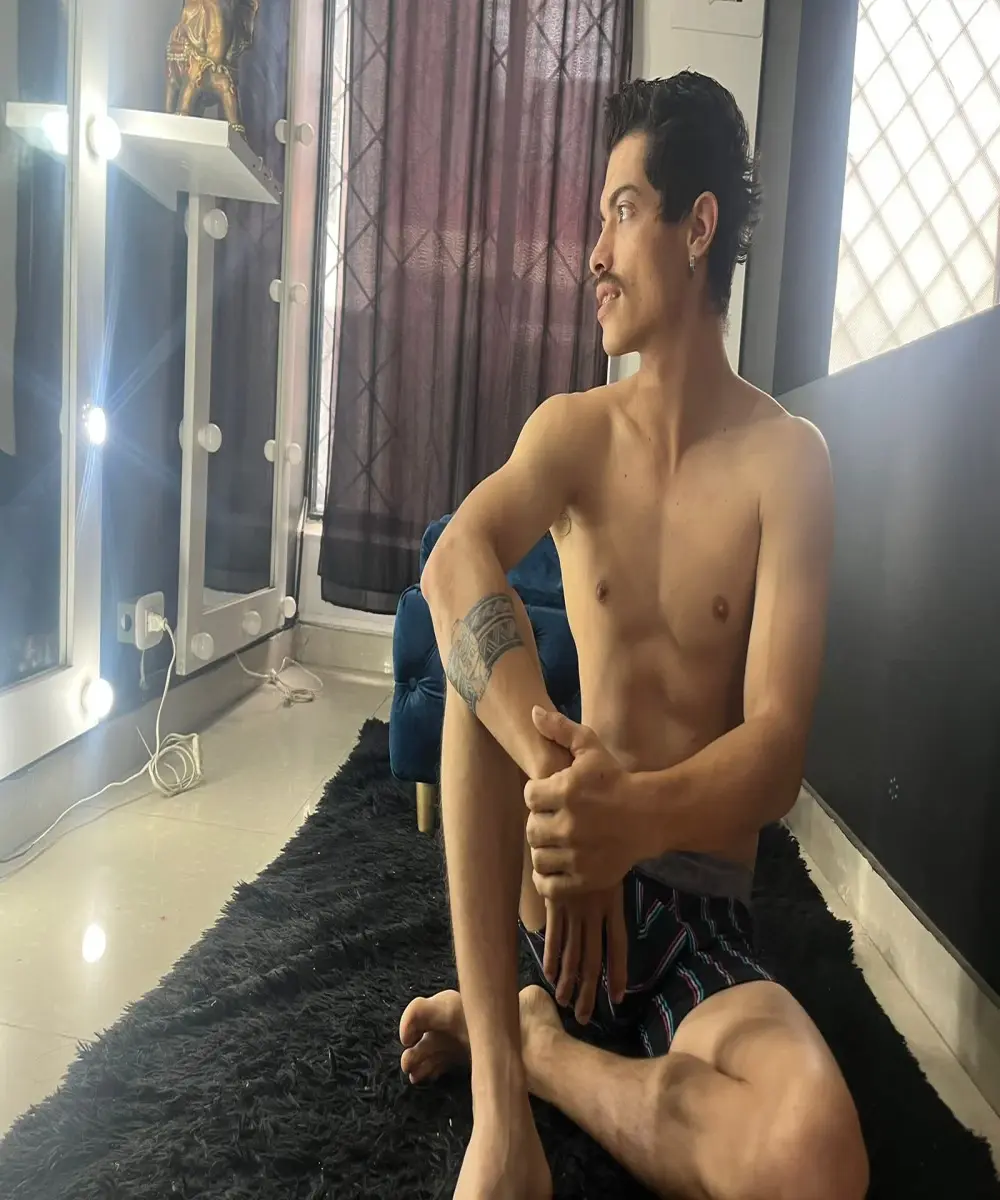 taylor_Stele