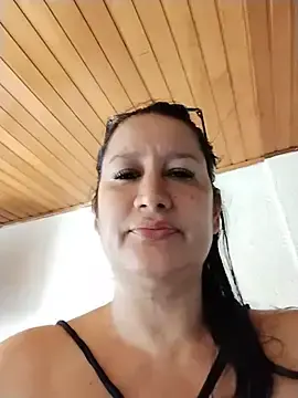 Stripchat Live Sex Cam of keilymadam