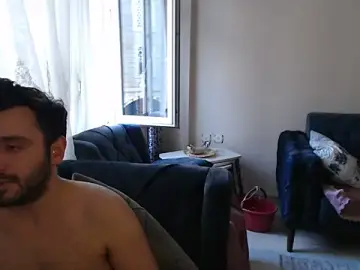 Stripchat Sex Cam of handsomeee04