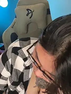 Stripchat Free Live Porn of miacanela_xo