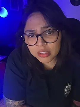 Stripchat Free Porn Cam of miacanela_xo