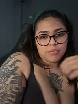 Stripchat Sex Chat of miacanela_xo