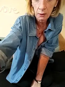 Stripchat Adult Video Chat of tatianasexymilf