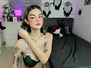 Stripchat Sex Cam of AlexandraMooree