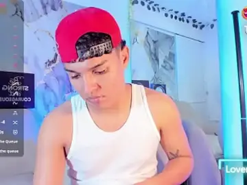 Stripchat Free Live Porn of ryan_carter08