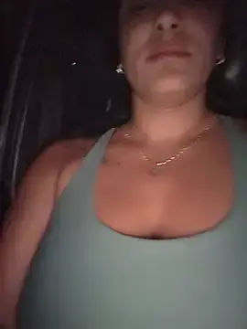 Stripchat Watch Live Sex Cams of camiysebas21
