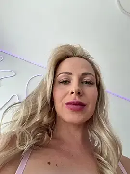 Stripchat Best Webcam of streetdoll