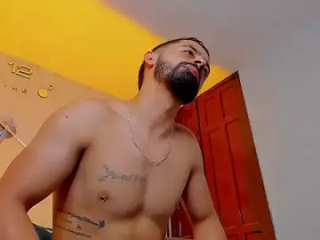 Stripchat Sex Cam of David_Alpha