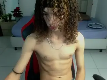 Stripchat Adult Webcam of Axel_fox77