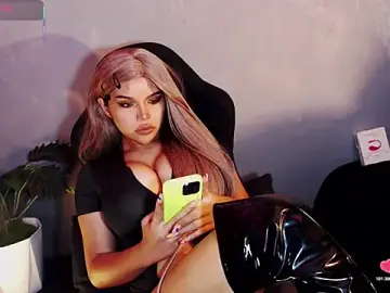 Stripchat Nude Webcam of MistressBangs