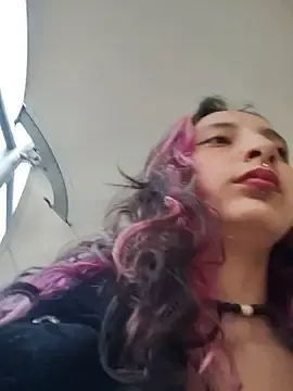 Stripchat Adult Webcam of _Laary_Lily