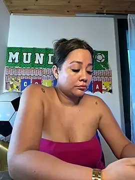 Stripchat Free Porn Cam of ValeryGrey
