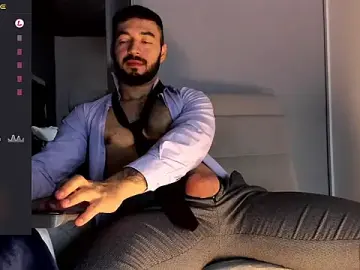 Stripchat Free Porn Cam of MarkWalker__