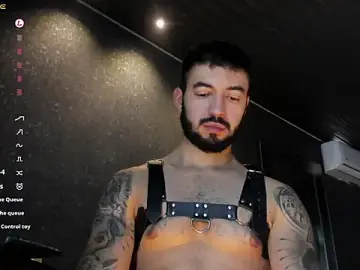 Stripchat Live Sex Cam of MarkWalker__