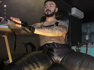 Stripchat Free Live Porn of MarkWalker__