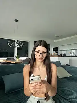 Stripchat Free Porn Cam of Wildberry_