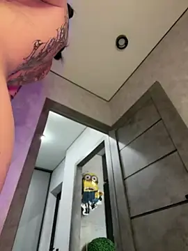 Stripchat Adult Webcam of XEye_Candy