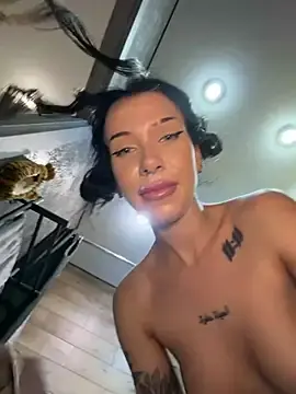 Stripchat Free Porn Cam of XEye_Candy