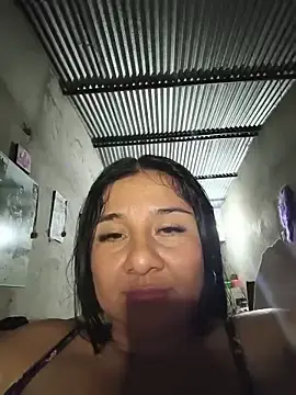 Stripchat Free Live Porn of noemy-25