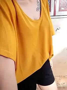 Stripchat Watch Live Sex Cams of MiuMiu-Babyy