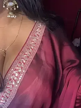 Stripchat Nude Webcam of mEhAK_________