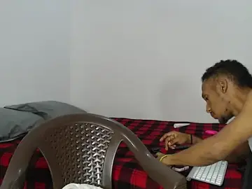 Stripchat Live Sex Cam of MichellDeLaTorre69