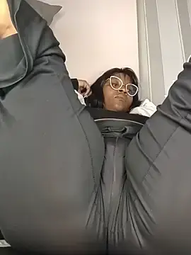 Stripchat Sex Chat of ThaBundaa