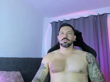 Stripchat Adult Webcam of Pierre_Vidal