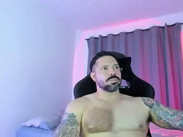 Stripchat Nude Webcam of Pierre_Vidal