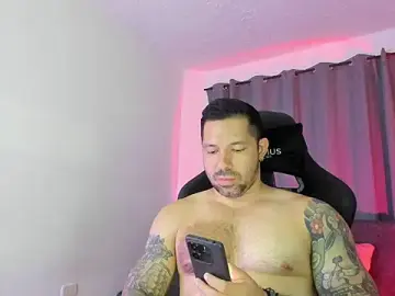 Stripchat Free Porn Cam of Pierre_Vidal