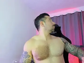 Stripchat Best live sex cam show of Pierre_Vidal